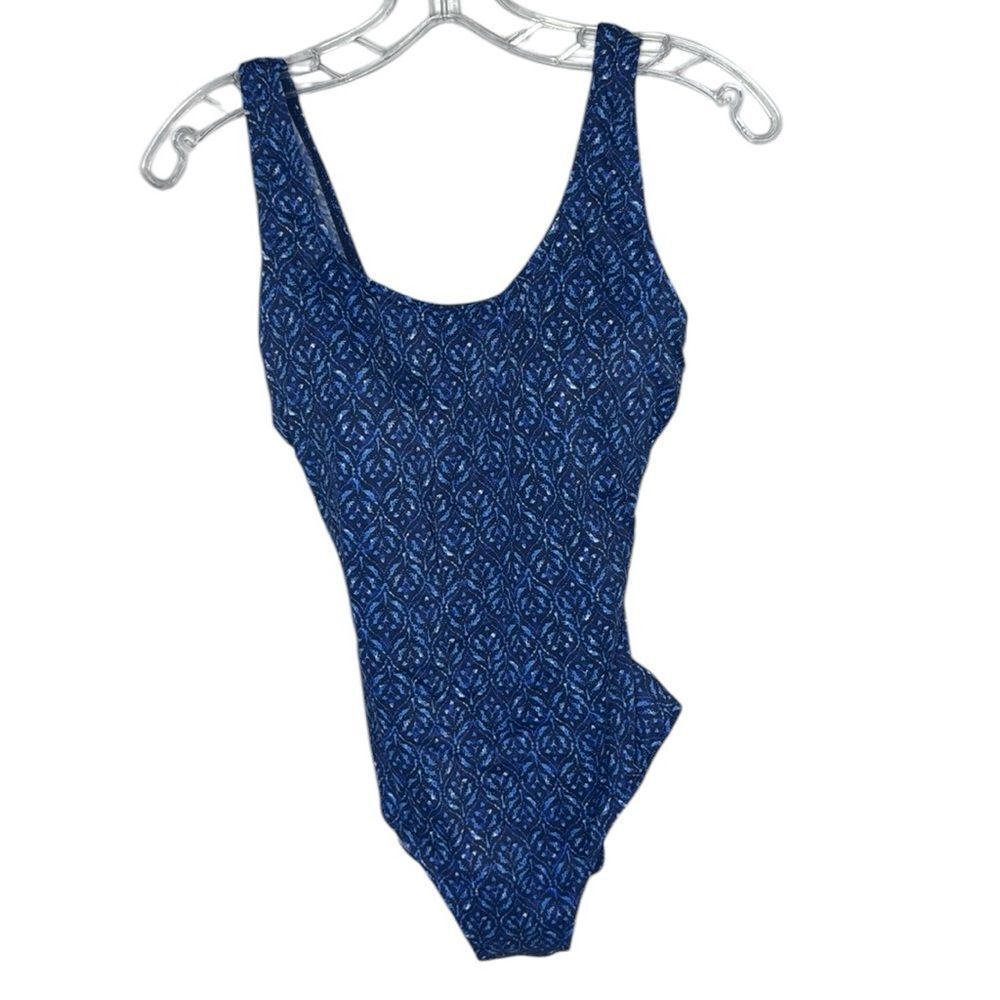 L.L.Bean One Piece Bathing Suit. Size XSmall.